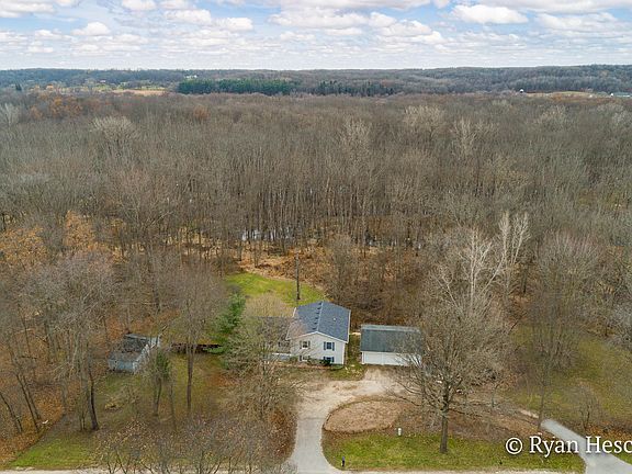4th image of 8523 Bluewater Hwy