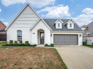 660 Lookout Point Ave, Aledo, TX 76008