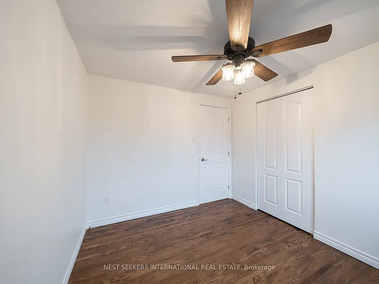 24 Thorncrest Rd — Photo 16