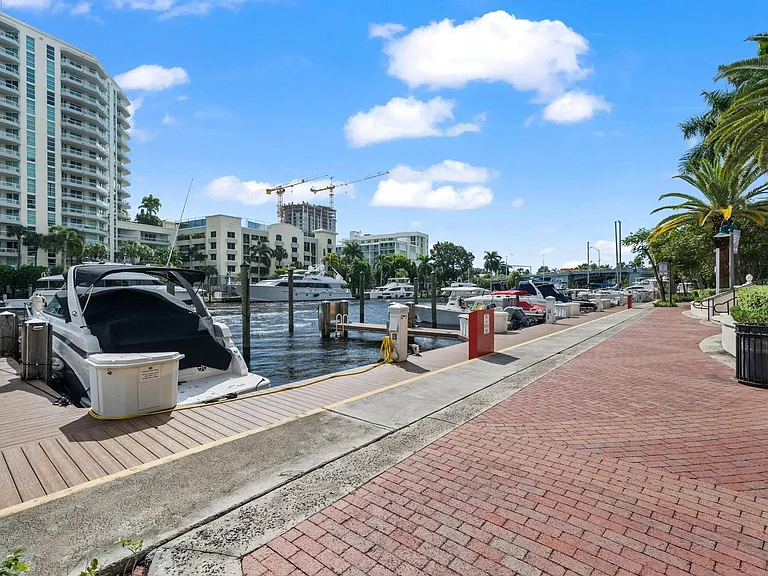 610 W Las Olas Blvd #1016N — Photo 50