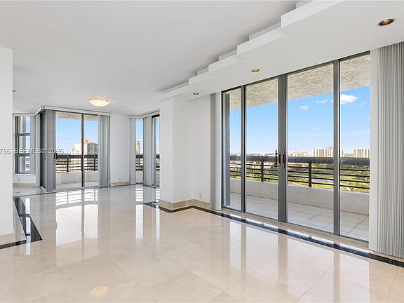 5th image of 3400 NE 192nd St Penthouse Lph5