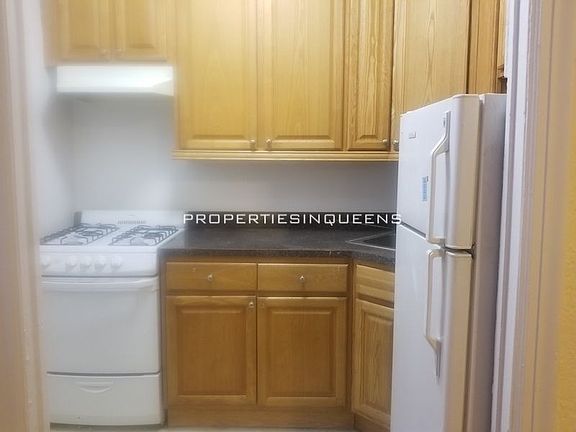 2nd image of 8760 113th St APT 5C