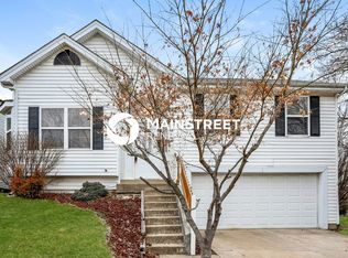 2 Aspen Pointe Dr, Saint Peters, MO 63376