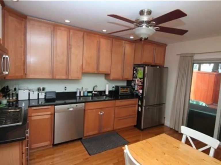 257 E St #1 — Photo 5