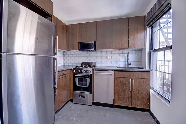 Rented by Urbane Brokerage | media 3