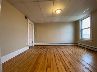 16 Fruit St #2R, Pawtucket, RI 02860