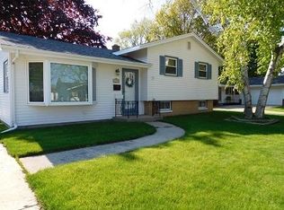 8360 23rd Ave, Kenosha, WI 53143
