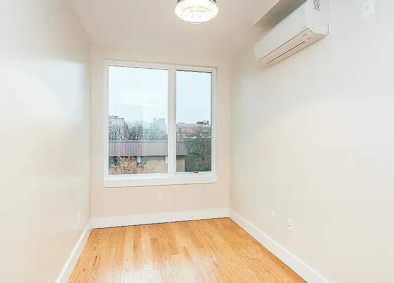 198 Johnson Ave #1A — Photo 3