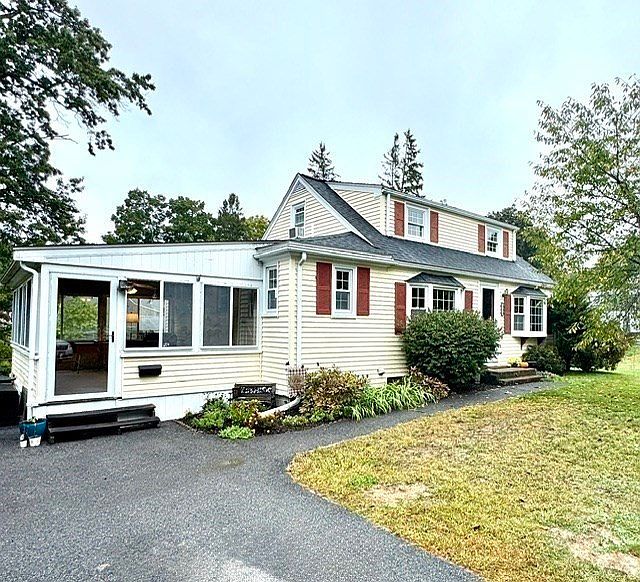 1st image of 158 Rowayne Park