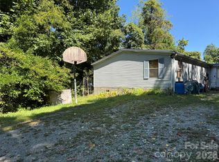 137 Nancy Mountain Rd, Rosman, NC 28772