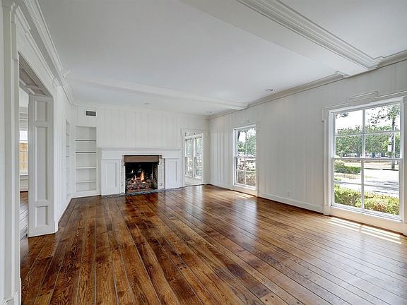 5th image of 3020 San Felipe St