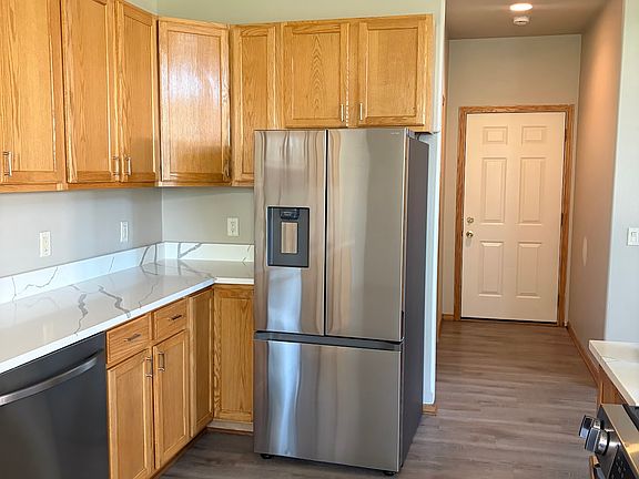 5th image of 207 Llanos St
