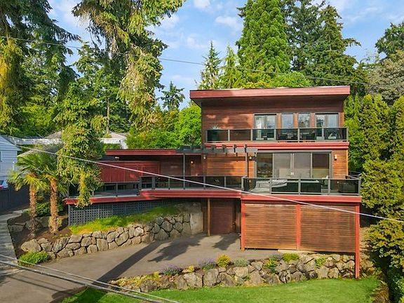 2nd image of 3632 73rd Ave SE
