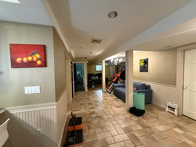 73 Elsie St #2 — Photo 4