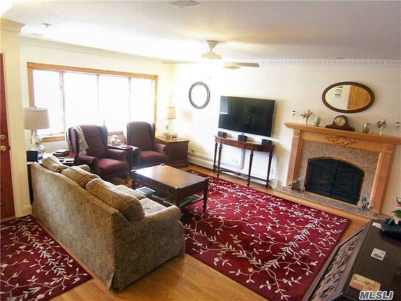 3rd image of 513 N Syracuse Ave