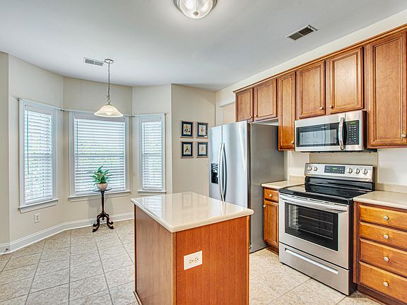 5th image of 9138 Woodcreek Ct