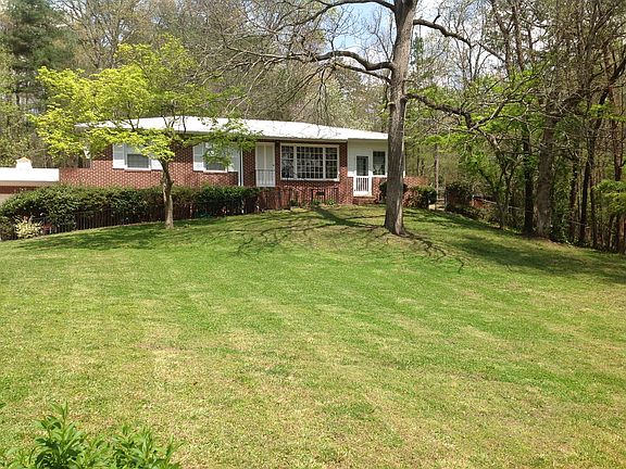 3rd image of 396 Oakland Dr