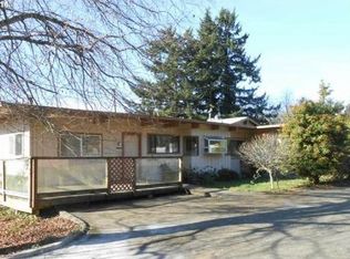 16592 Foster Rd, Brookings, OR 97415