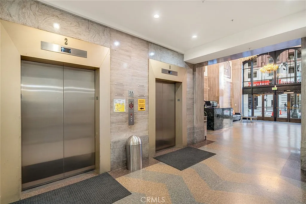 1 bed, 760 sqft, $2,100 — Photo 3