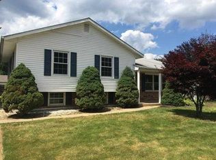 232 Oakfield Dr, Newark, DE 19713