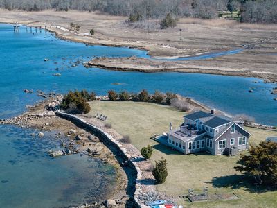 21 Shoreview Ave, Mattapoisett, MA, 02739