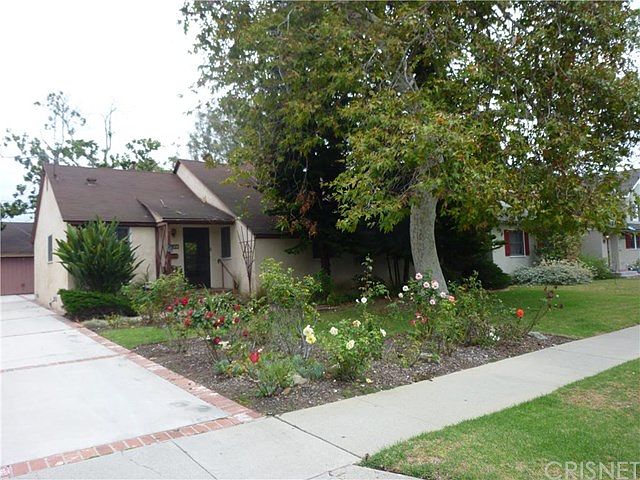 1st image of 3154 Barry Ave