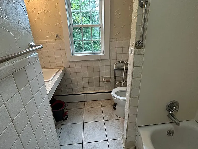 156 Main St — Photo 5