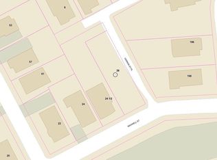 26 Maxwell St, Worcester, MA 01607