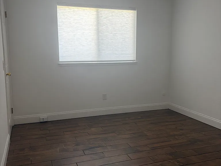 112 Garrett Dr — Photo 11