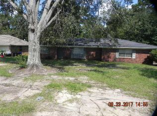 33 Lakewood Dr, Hattiesburg, MS 39402