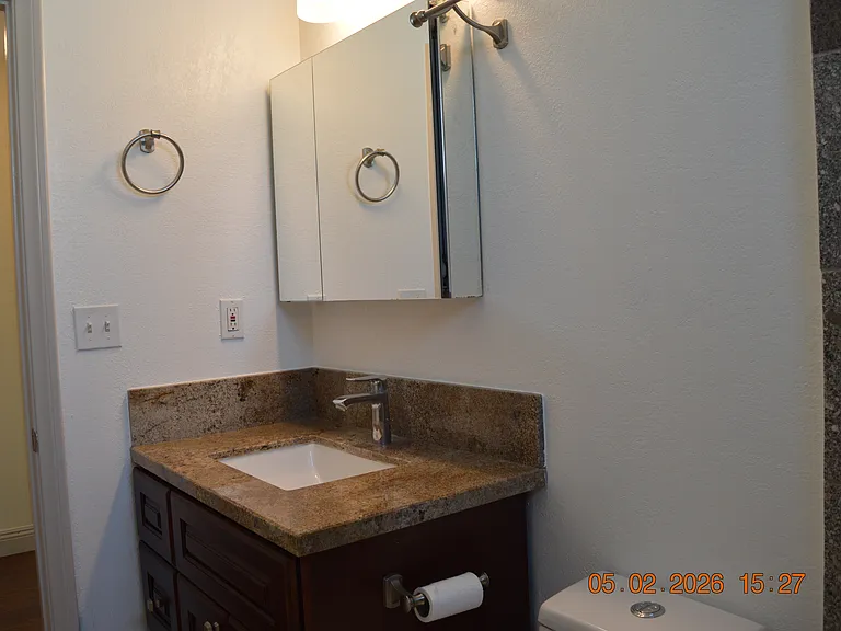 14233 Broadway — Photo 12