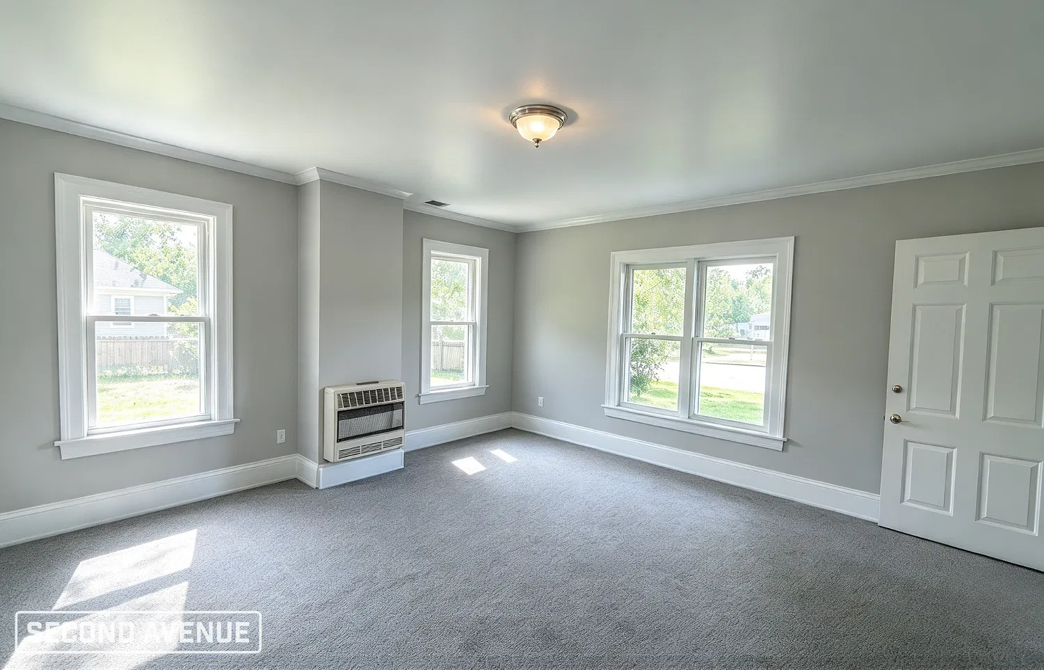 4 bed, 1.5 bath, 2386 sqft, $1,195 — Photo 2