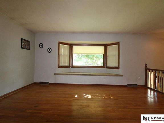 4th image of 3626 S 51st St