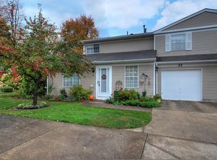 22 Firebush Ln, Northfield, OH 44067