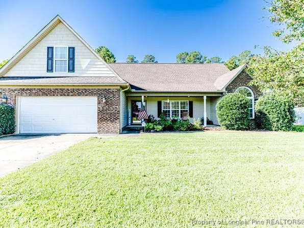 200 Seabiscuit Dr, Raeford, NC 28376
