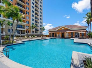 604-3232 SW 22nd Ter #604, Miami, FL 33145