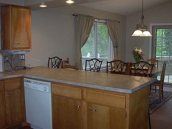 Dining Area Opens to Deck