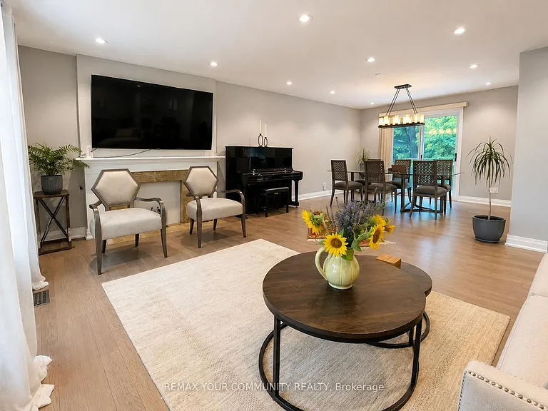 30 Knollside Dr — Photo 3