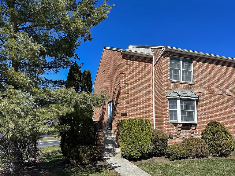 4129 Nantucket Dr — Photo 75