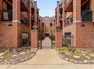 2110 N Seminary Ave APT 11, Chicago, IL 60614