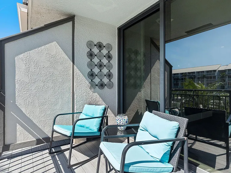 16 Portside Dr #16C — Photo 54