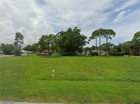 10030 W Terry St, Bonita Springs, FL 34135