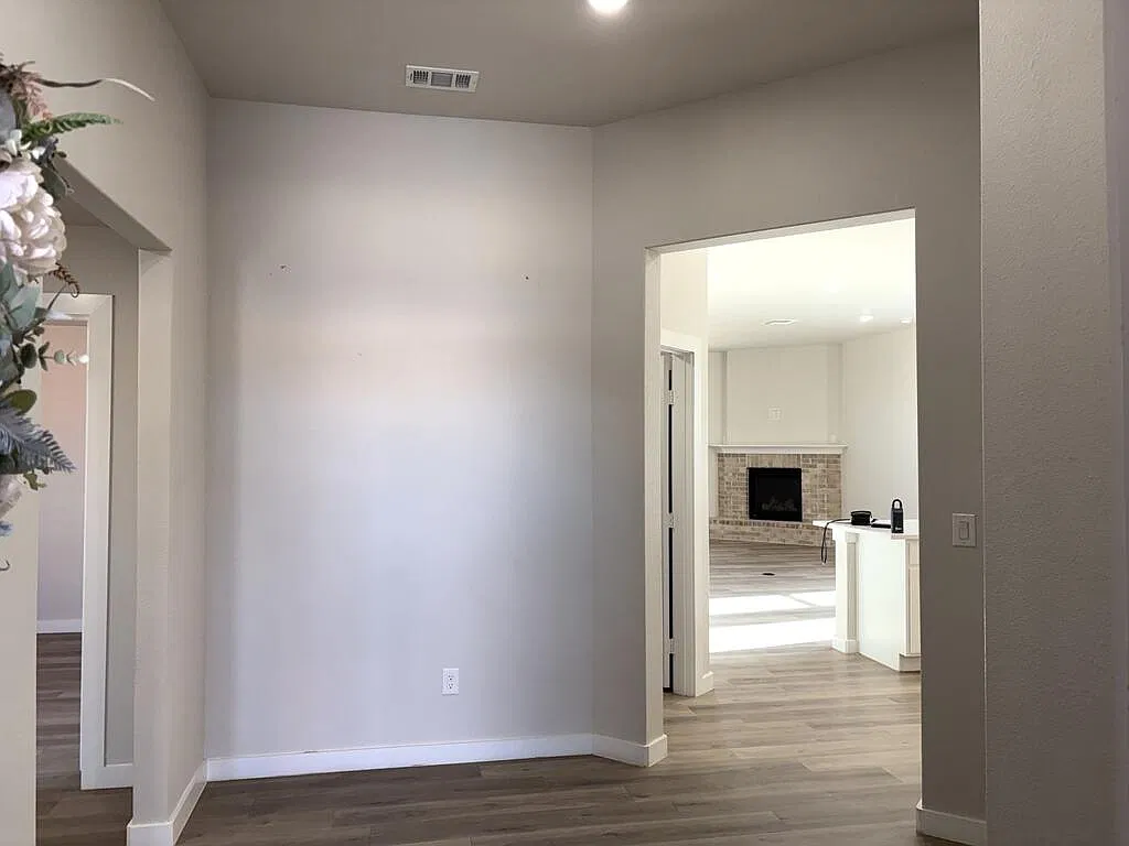 3 bed, 2.0 bath, 2000 sqft, $2,900 — Photo 3