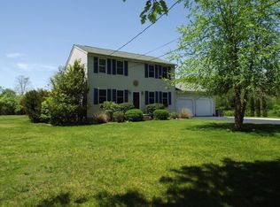 418 North Rd, South Kingstown, RI 02879