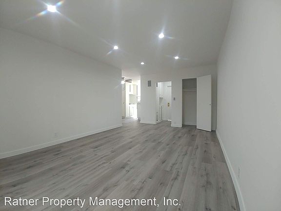 2nd image of 815 S Wooster St APT 203