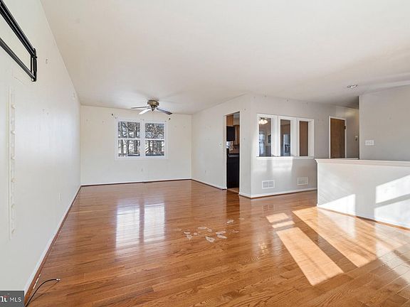 4th image of 7526 Lemon Tree Ct