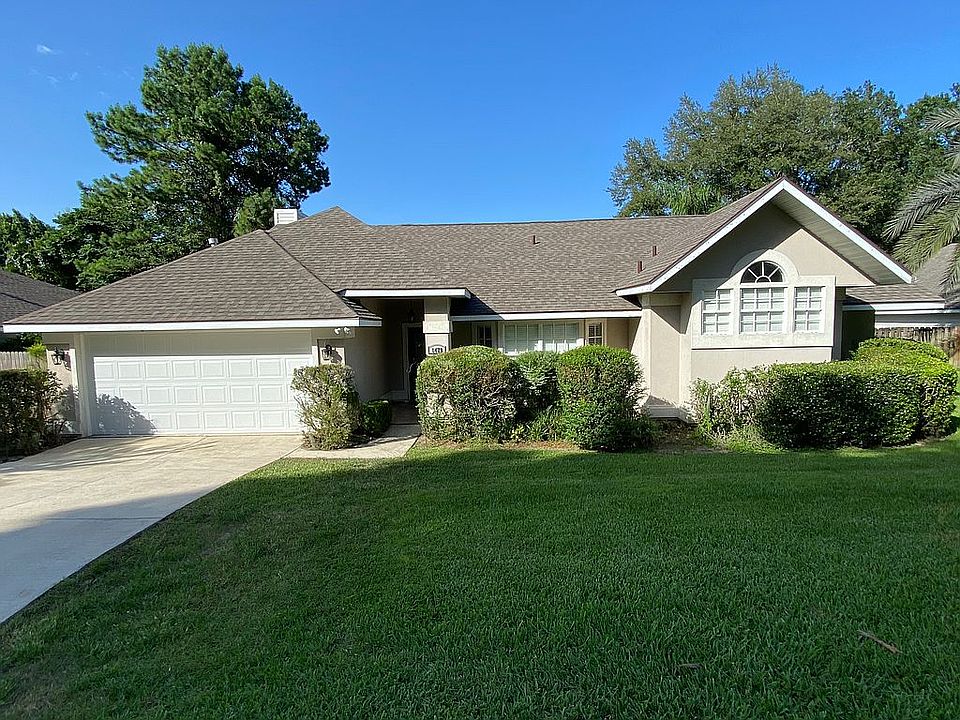 2nd image of 1423 NW 98th Ter