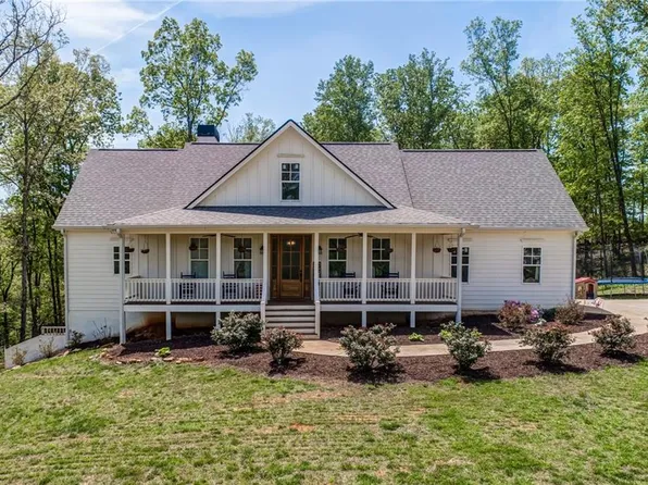 7860 Cove Rd, Jasper, GA 30143