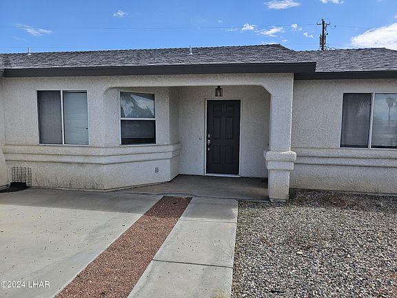2nd image of 3236 Chemehuevi Blvd
