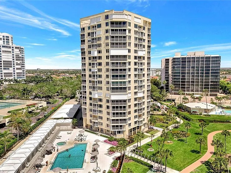 4041 Gulf Shore Blvd N #703 — Photo 26